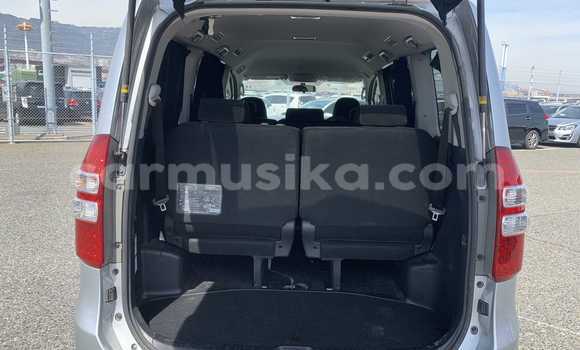 Buy Used Toyota Noah Silver Car in Beitbridge in Matabeleland South Buy Used Toyota Noah Silver Car in Beitbridge in Matabeleland South