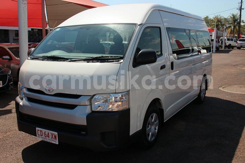 Big with watermark 2014 toyota hiace used 647 u38990 1