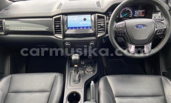 Tenga Tsaru Ford Everest Chena Mota in Beitbridge in Matabeleland South Tenga Tsaru Ford Everest Chena Mota in Beitbridge in Matabeleland South