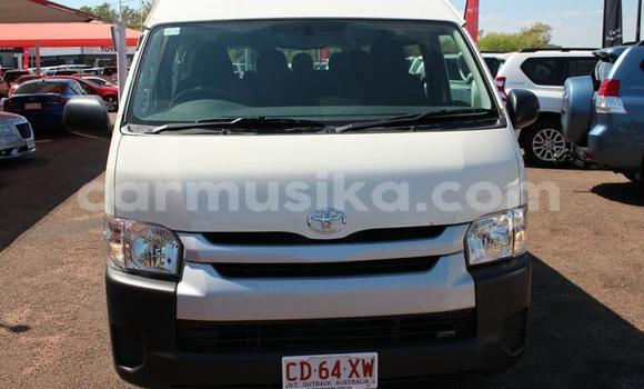 Tenga Tsaru Toyota Hiace Zvimwe Mota in Harare in Harare Tenga Tsaru Toyota Hiace Zvimwe Mota in Harare in Harare