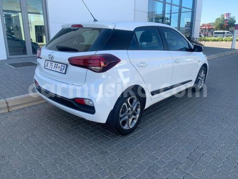 Big with watermark hyundai i20 matabeleland south beitbridge 32165