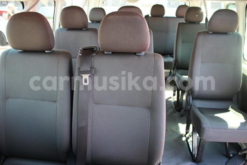 Big with watermark 2014 toyota hiace used 647 u38990 9