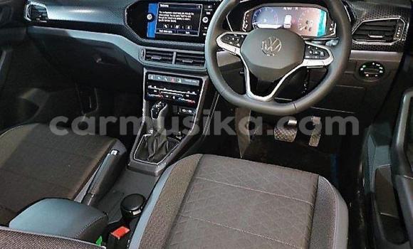 Nunua Ilio tumika Volkswagen T-Roc Kijani Gari ndani ya Beitbridge nchini Matabeleland Kusini Nunua Ilio tumika Volkswagen T-Roc Kijani Gari ndani ya Beitbridge nchini Matabeleland Kusini