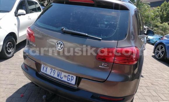 Nunua Ilio tumika Volkswagen Tiguan Brown Gari ndani ya Beitbridge nchini Matabeleland Kusini Nunua Ilio tumika Volkswagen Tiguan Brown Gari ndani ya Beitbridge nchini Matabeleland Kusini