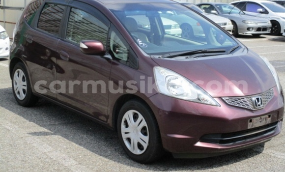 Nunua Ilio tumika Honda Fit Beige Gari ndani ya Beitbridge nchini Matabeleland Kusini