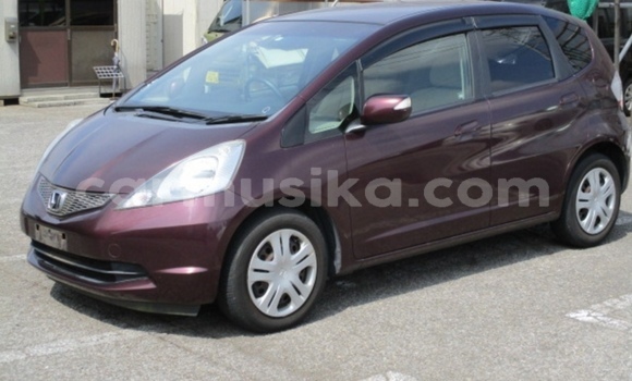 Nunua Ilio tumika Honda Fit Beige Gari ndani ya Beitbridge nchini Matabeleland Kusini Nunua Ilio tumika Honda Fit Beige Gari ndani ya Beitbridge nchini Matabeleland Kusini