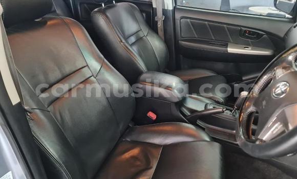 Tenga Tsaru Toyota Hilux Sirivha Mota in Beitbridge in Matabeleland South Tenga Tsaru Toyota Hilux Sirivha Mota in Beitbridge in Matabeleland South