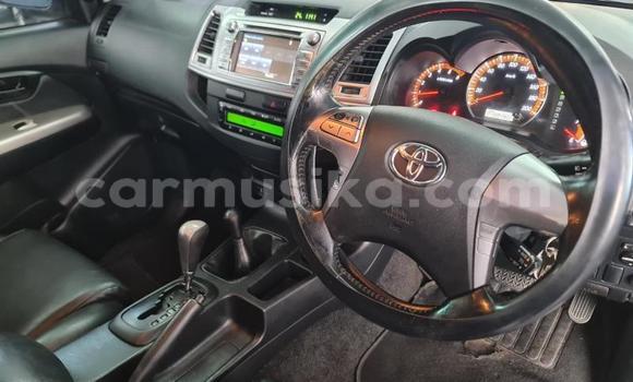 Tenga Tsaru Toyota Hilux Sirivha Mota in Beitbridge in Matabeleland South Tenga Tsaru Toyota Hilux Sirivha Mota in Beitbridge in Matabeleland South