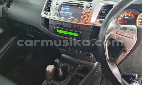 Tenga Tsaru Toyota Hilux Sirivha Mota in Beitbridge in Matabeleland South Tenga Tsaru Toyota Hilux Sirivha Mota in Beitbridge in Matabeleland South