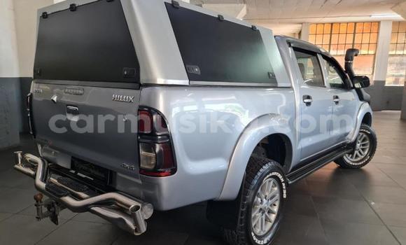 Tenga Tsaru Toyota Hilux Sirivha Mota in Beitbridge in Matabeleland South Tenga Tsaru Toyota Hilux Sirivha Mota in Beitbridge in Matabeleland South