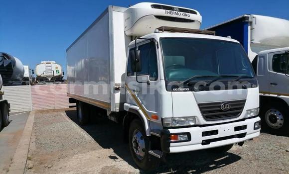 Acheter Occasion Utilitaire Nissan UD Blanc à Beitbridge, Matabeleland South Acheter Occasion Utilitaire Nissan UD Blanc à Beitbridge, Matabeleland South