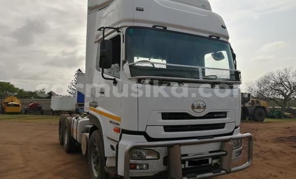 Acheter Occasion Utilitaire Nissan UD Blanc à Beitbridge, Matabeleland South Acheter Occasion Utilitaire Nissan UD Blanc à Beitbridge, Matabeleland South