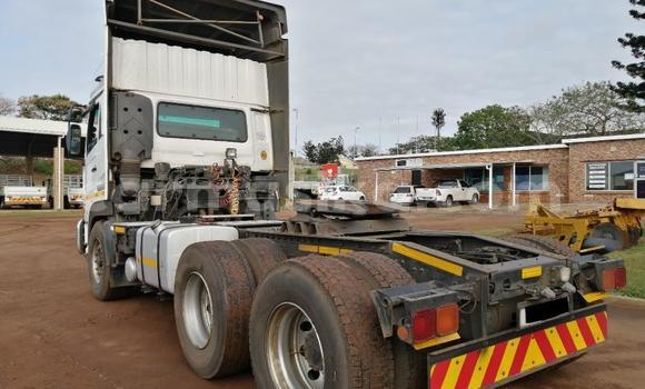 Acheter Occasion Utilitaire Nissan UD Blanc à Beitbridge, Matabeleland South Acheter Occasion Utilitaire Nissan UD Blanc à Beitbridge, Matabeleland South