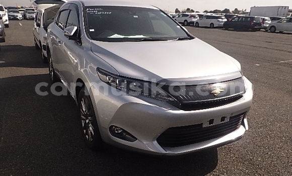Buy Used Toyota Harrier Silver Car in Beitbridge in Matabeleland South Buy Used Toyota Harrier Silver Car in Beitbridge in Matabeleland South