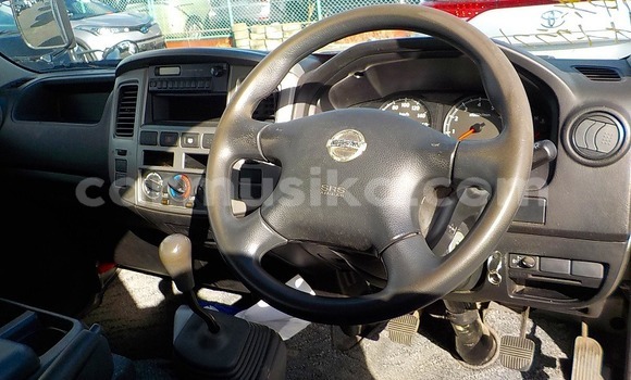 Buy Used Nissan Caravan Silver Car in Beitbridge in Matabeleland South Buy Used Nissan Caravan Silver Car in Beitbridge in Matabeleland South