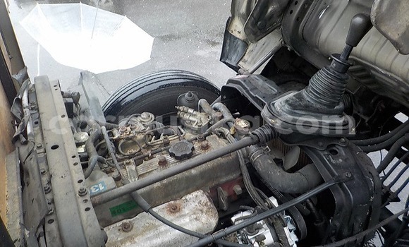 Buy Used Nissan Caravan Silver Car in Beitbridge in Matabeleland South Buy Used Nissan Caravan Silver Car in Beitbridge in Matabeleland South