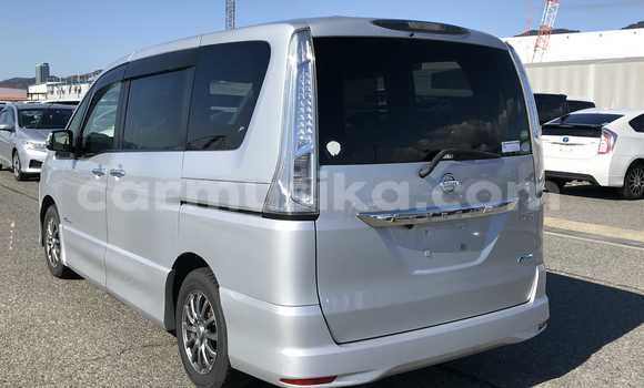 Nunua Ilio tumika Nissan Serena Fedha Gari ndani ya Beitbridge nchini Matabeleland Kusini Nunua Ilio tumika Nissan Serena Fedha Gari ndani ya Beitbridge nchini Matabeleland Kusini