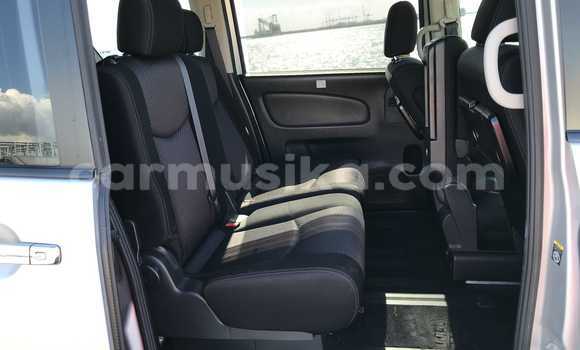 Nunua Ilio tumika Nissan Serena Fedha Gari ndani ya Beitbridge nchini Matabeleland Kusini Nunua Ilio tumika Nissan Serena Fedha Gari ndani ya Beitbridge nchini Matabeleland Kusini