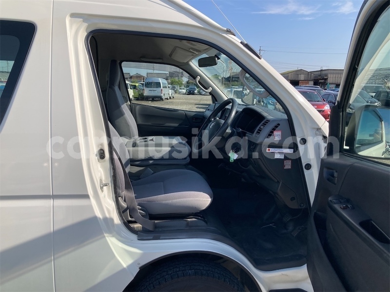 Big with watermark toyota hiace matabeleland south beitbridge 32189