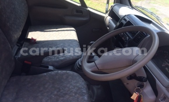 Nunua Ilio tumika Toyota Dyna Nyeupe Gari ndani ya Beitbridge nchini Matabeleland Kusini Nunua Ilio tumika Toyota Dyna Nyeupe Gari ndani ya Beitbridge nchini Matabeleland Kusini