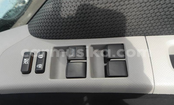 Acheter Occasion Voiture Toyota Vitz Noir à Beitbridge, Matabeleland South Acheter Occasion Voiture Toyota Vitz Noir à Beitbridge, Matabeleland South