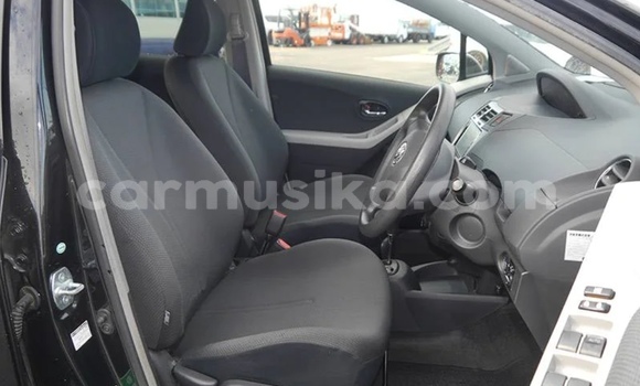 Acheter Occasion Voiture Toyota Vitz Noir à Beitbridge, Matabeleland South Acheter Occasion Voiture Toyota Vitz Noir à Beitbridge, Matabeleland South