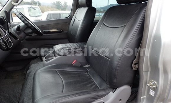 Acheter Occasion Voiture Nissan Caravan Gris à Beitbridge, Matabeleland South Acheter Occasion Voiture Nissan Caravan Gris à Beitbridge, Matabeleland South