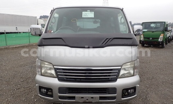 Acheter Occasion Voiture Nissan Caravan Gris à Beitbridge, Matabeleland South Acheter Occasion Voiture Nissan Caravan Gris à Beitbridge, Matabeleland South