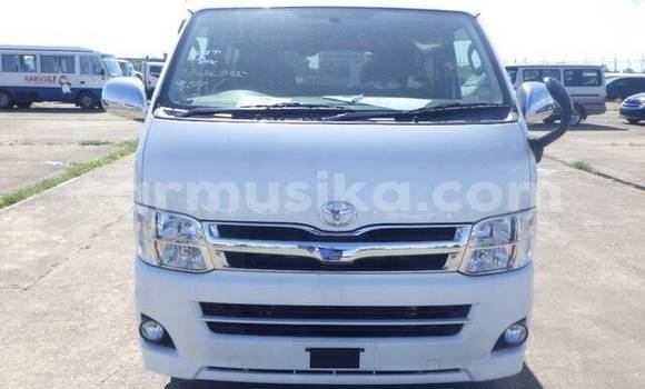 Acheter Occasion Voiture Toyota Hiace Blanc à Beitbridge, Matabeleland South Acheter Occasion Voiture Toyota Hiace Blanc à Beitbridge, Matabeleland South