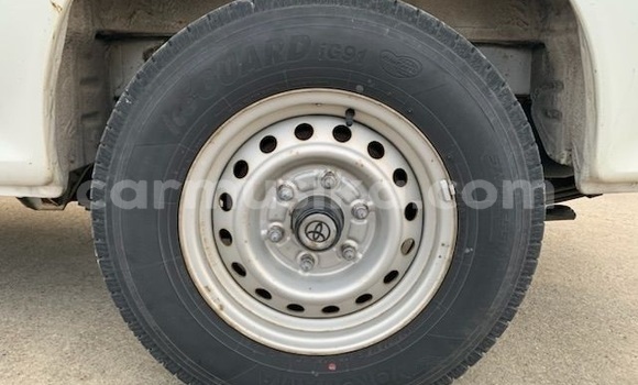 Buy Used Toyota Hiace White Car in Beitbridge in Matabeleland South Buy Used Toyota Hiace White Car in Beitbridge in Matabeleland South