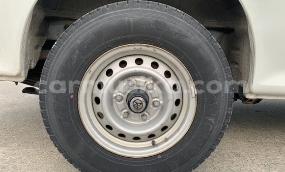 Buy Used Toyota Hiace White Car in Beitbridge in Matabeleland South Buy Used Toyota Hiace White Car in Beitbridge in Matabeleland South