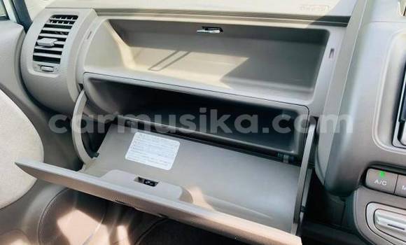 Acheter Occasion Voiture Honda Fit Blanc à Beitbridge, Matabeleland South Acheter Occasion Voiture Honda Fit Blanc à Beitbridge, Matabeleland South