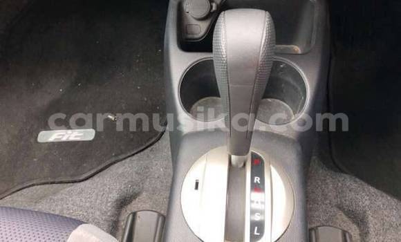 Acheter Occasion Voiture Honda Fit Bleu à Beitbridge, Matabeleland South Acheter Occasion Voiture Honda Fit Bleu à Beitbridge, Matabeleland South