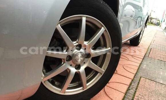 Acheter Occasion Voiture Toyota Vitz Gris à Beitbridge, Matabeleland South Acheter Occasion Voiture Toyota Vitz Gris à Beitbridge, Matabeleland South