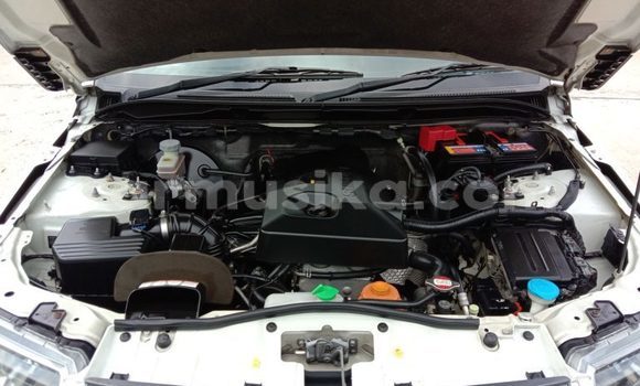 Acheter Occasion Voiture Suzuki Swift Blanc à Beitbridge, Matabeleland South Acheter Occasion Voiture Suzuki Swift Blanc à Beitbridge, Matabeleland South