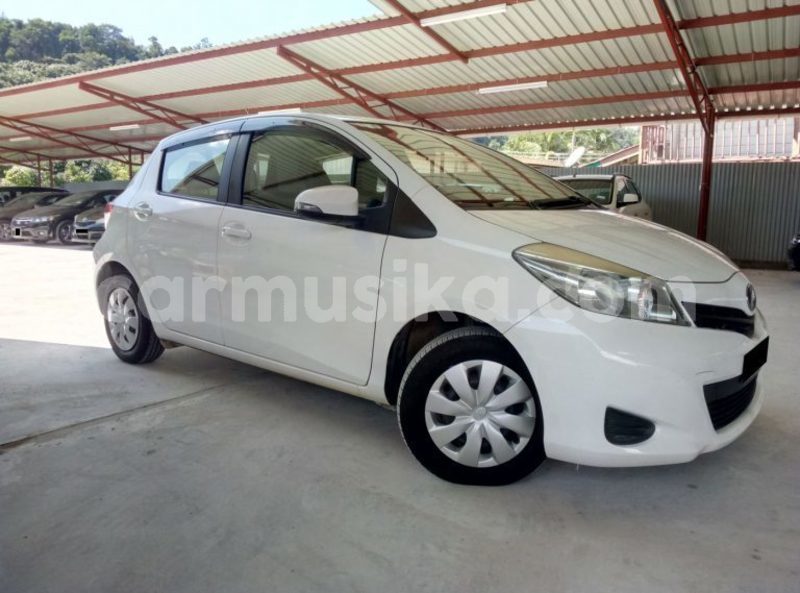 Big with watermark toyota vitz matabeleland south beitbridge 32209