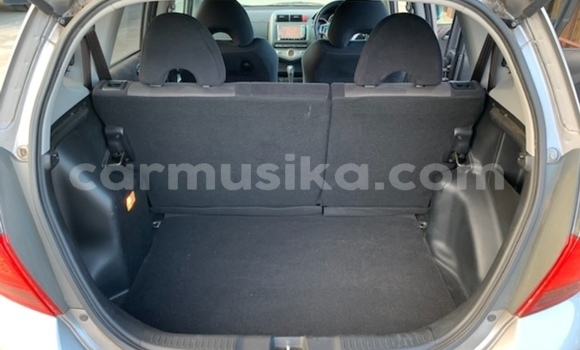 Acheter Occasion Voiture Honda Fit Gris à Beitbridge, Matabeleland South Acheter Occasion Voiture Honda Fit Gris à Beitbridge, Matabeleland South