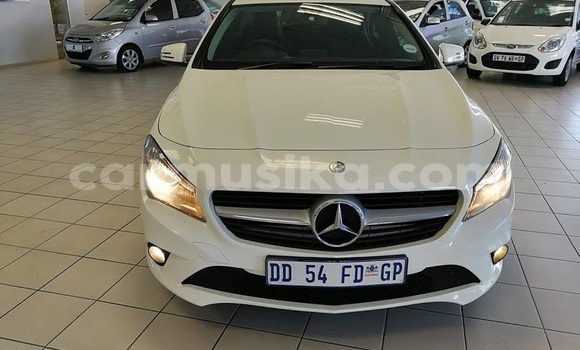 Tenga Tsaru Mercedes‒Benz CLA-klasse Chena Mota in Beitbridge in Matabeleland South Tenga Tsaru Mercedes‒Benz CLA-klasse Chena Mota in Beitbridge in Matabeleland South