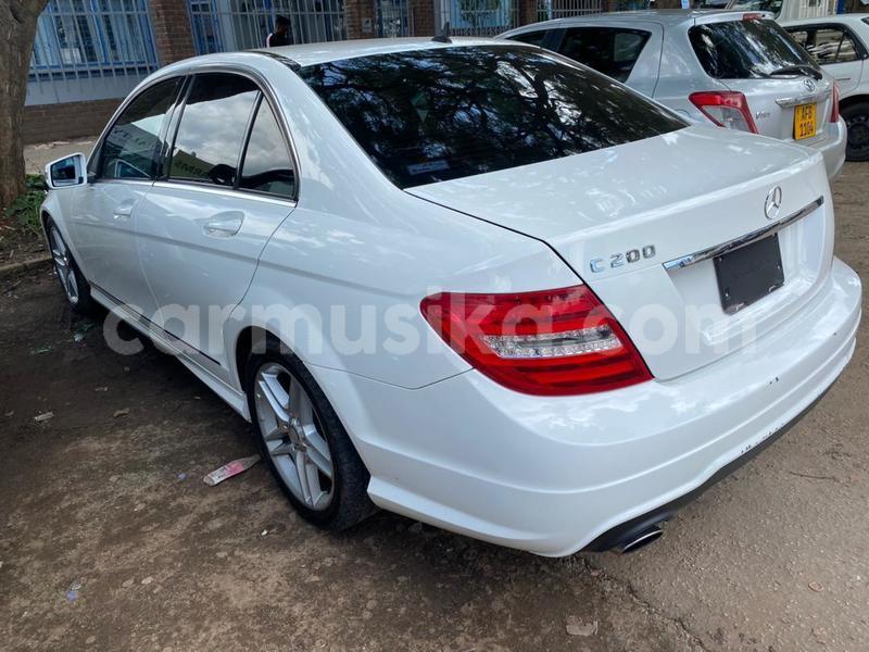 Big with watermark mercedes benz 200 harare harare 32214