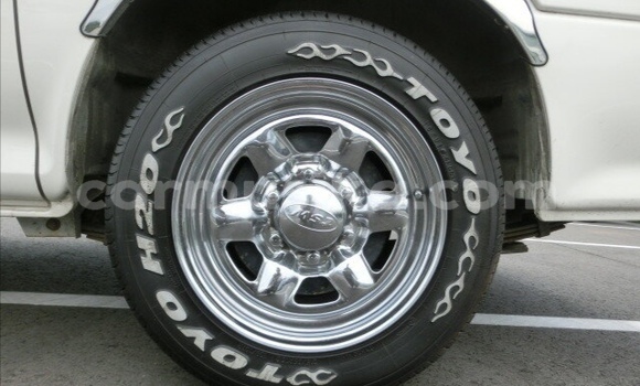 Acheter Occasion Voiture Toyota Hiace Blanc à Beitbridge, Matabeleland South Acheter Occasion Voiture Toyota Hiace Blanc à Beitbridge, Matabeleland South