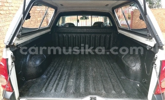 Buy Used Opel Corsa White Car in Beitbridge in Matabeleland South Buy Used Opel Corsa White Car in Beitbridge in Matabeleland South