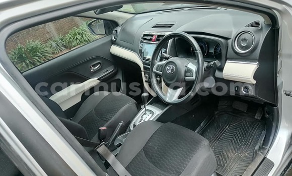 Acheter Occasion Voiture Toyota Raum Gris à Beitbridge, Matabeleland South Acheter Occasion Voiture Toyota Raum Gris à Beitbridge, Matabeleland South