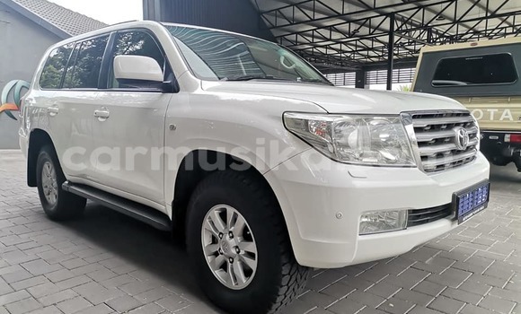 Acheter Occasion Voiture Toyota Land Cruiser Prado Blanc à Beitbridge, Matabeleland South