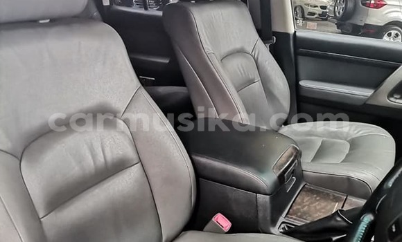 Acheter Occasion Voiture Toyota Land Cruiser Prado Blanc à Beitbridge, Matabeleland South Acheter Occasion Voiture Toyota Land Cruiser Prado Blanc à Beitbridge, Matabeleland South