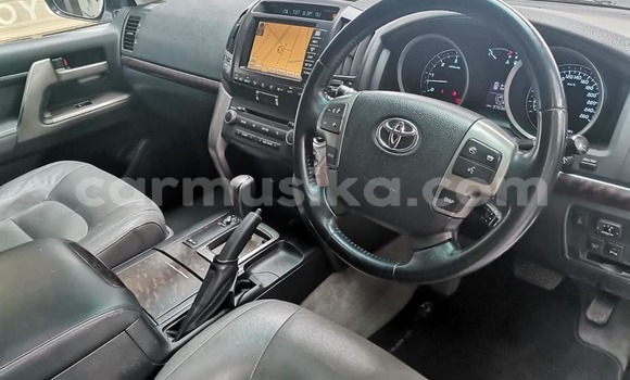 Acheter Occasion Voiture Toyota Land Cruiser Prado Blanc à Beitbridge, Matabeleland South Acheter Occasion Voiture Toyota Land Cruiser Prado Blanc à Beitbridge, Matabeleland South