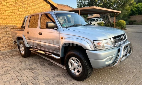 Buy Used Toyota Hilux Blue Car in Beitbridge in Matabeleland South