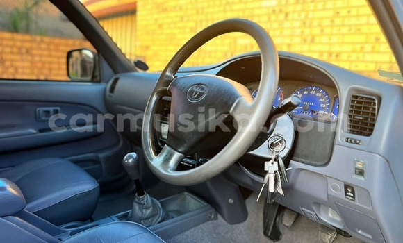 Acheter Occasion Voiture Toyota Hilux Bleu à Beitbridge, Matabeleland South Acheter Occasion Voiture Toyota Hilux Bleu à Beitbridge, Matabeleland South