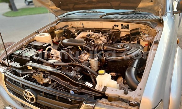 Acheter Occasion Voiture Toyota Hilux Bleu à Beitbridge, Matabeleland South Acheter Occasion Voiture Toyota Hilux Bleu à Beitbridge, Matabeleland South