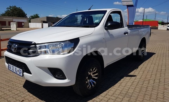 Acheter Occasion Voiture Toyota Hilux Blanc à Beitbridge, Matabeleland South Acheter Occasion Voiture Toyota Hilux Blanc à Beitbridge, Matabeleland South