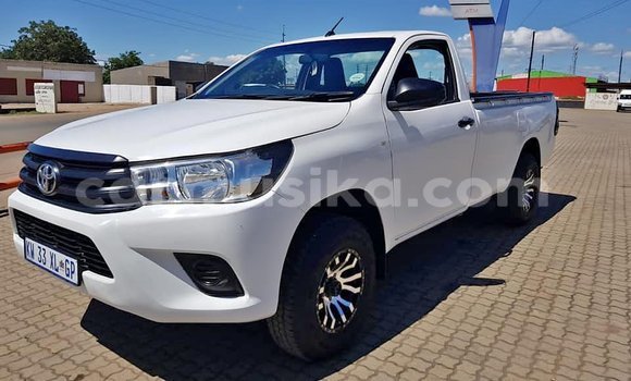 Acheter Occasion Voiture Toyota Hilux Blanc à Beitbridge, Matabeleland South Acheter Occasion Voiture Toyota Hilux Blanc à Beitbridge, Matabeleland South